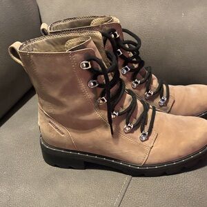 Women's Sorel Brown Lace-Up Boots
